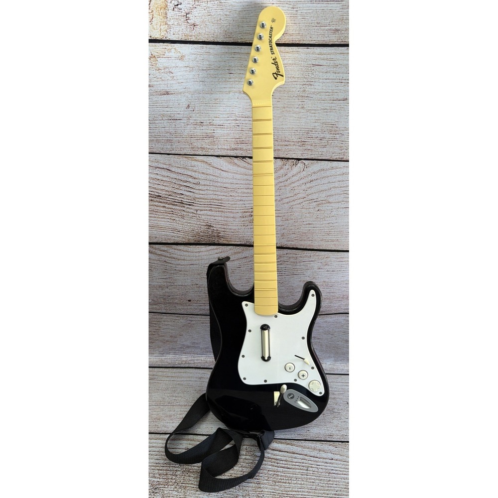 Nintendo Wii Wireless Rock Band Fender Stratocaster Guitar 19091 No Dongle